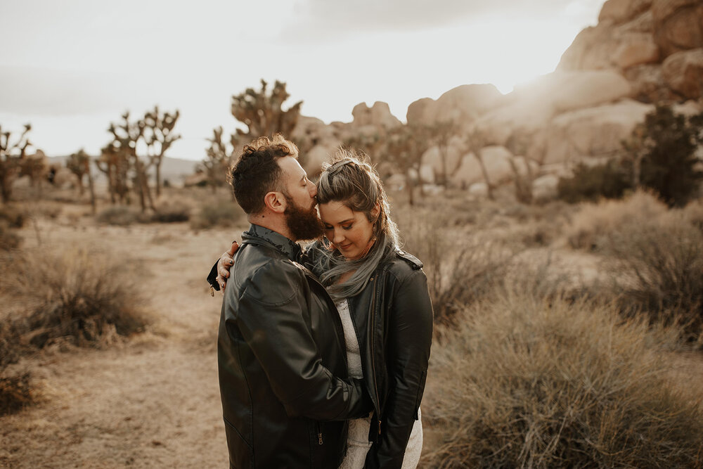  5 Things To Know Before Hiring Your Destination Wedding Photographer by Hilary Kao Photography, elopement photographer. This blog includes tips on booking a photographer for your destination wedding or elopement.  #elopement #destinationwedding #elopementtips #elopementphotography #photography 
